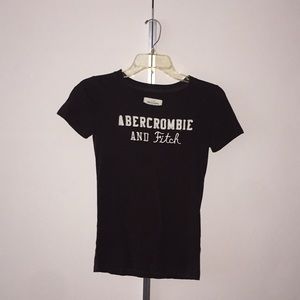 Abercrombie and Fitch t shirt size s
